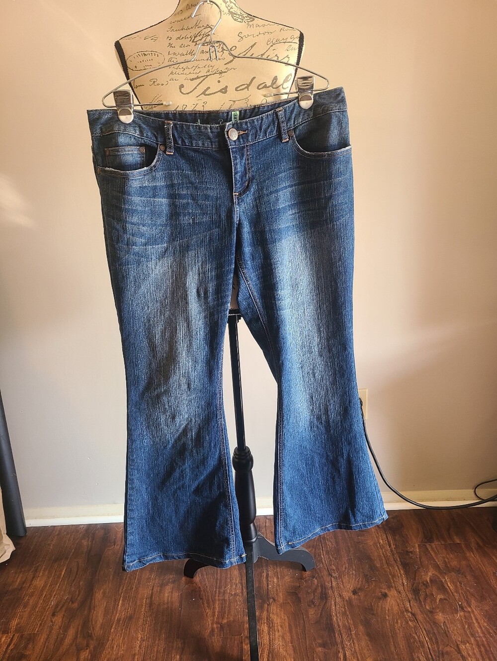 Vintage American Rag Dark Blue Flare Jeans sz 13R